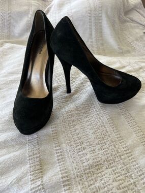Zigi Soho Classic Black Suede High Heel Pumps - Women